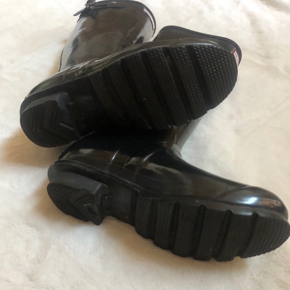 Hunter Women's Tall Gloss Rain Boots: Black - Picture 4 of 8